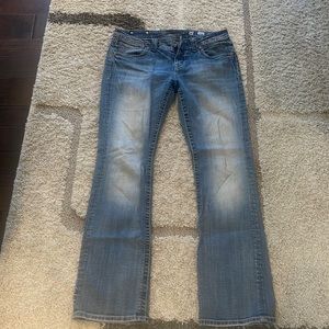 Miss Me Jean size waist 30 length 33 used easy boot